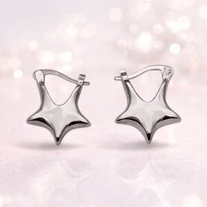 2/$30 🔥 Minimalist silver Star Huggie Hoop Earrings